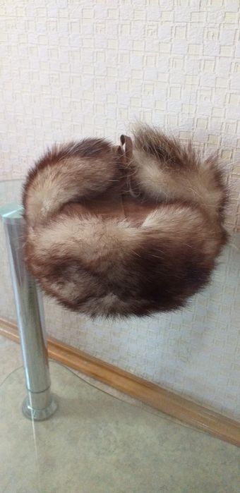 Шапка меховая из замши и натурального меха