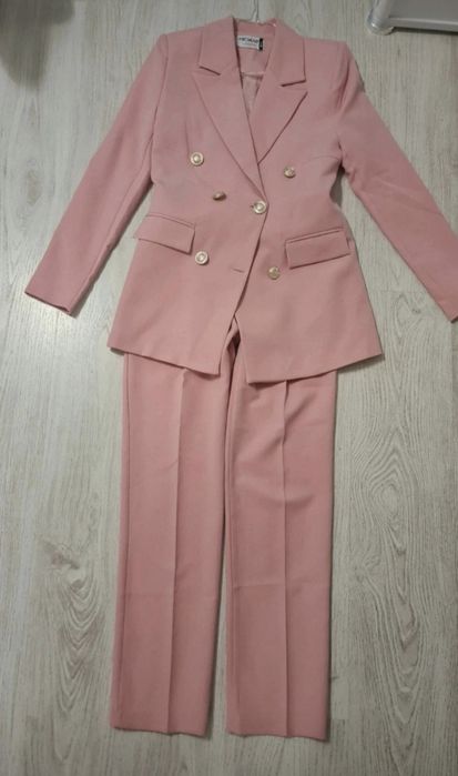 Costum dama marimea 36