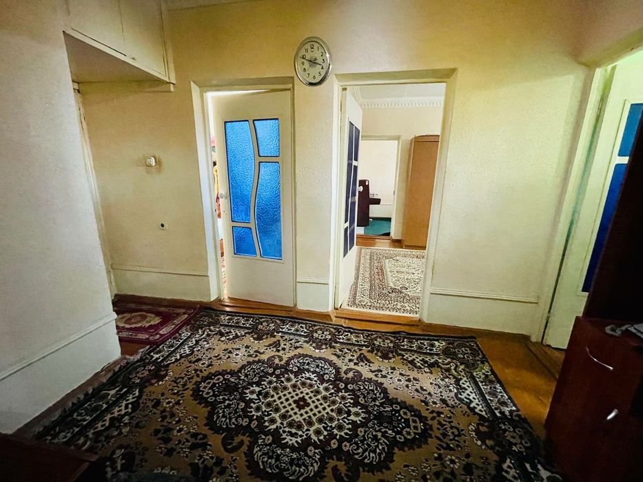 Срочно 4 хонали кирпичный квартира сотилади