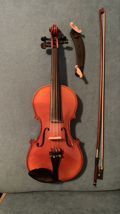 Vioară 3/4 Hora Reghin + arcus + bărbie | Ideală pentru elevi