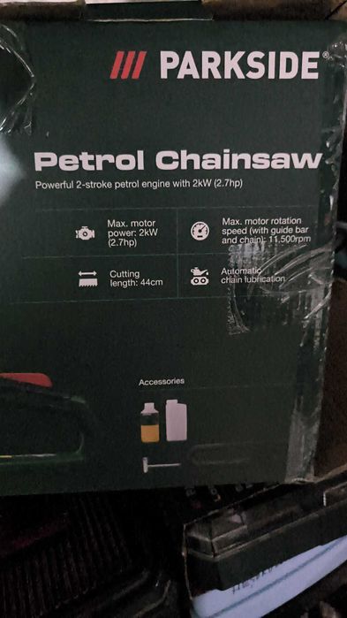 Vand Drujba/motofierastrau benzina nou cu garantie 3 ani complet