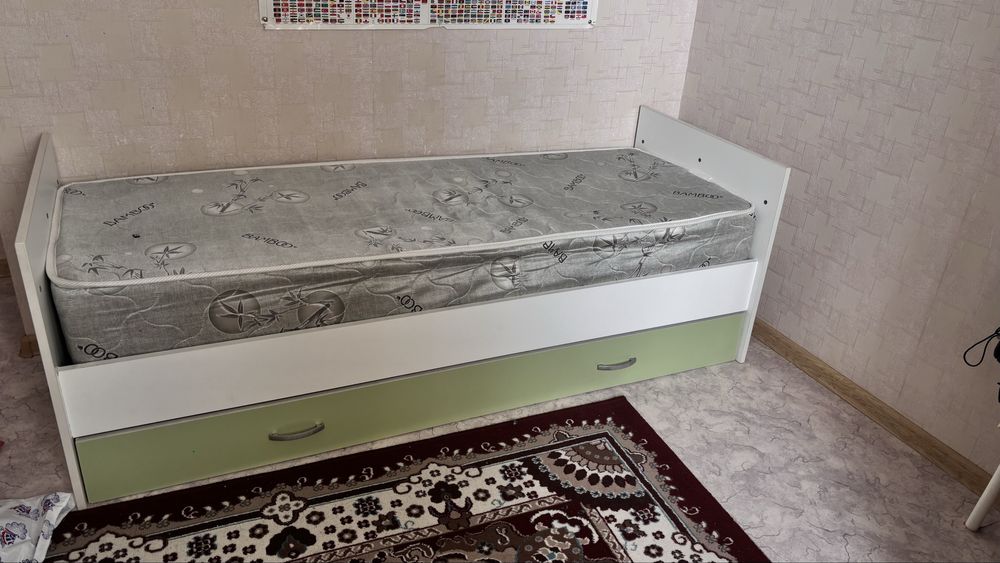 Кровать детская/ подростковая