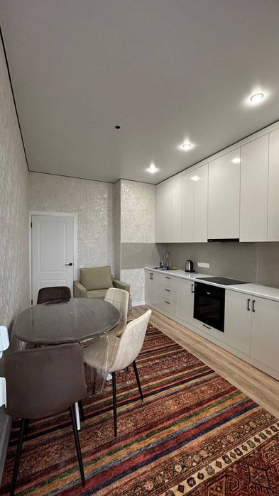 Евродвушка в районе Евразии