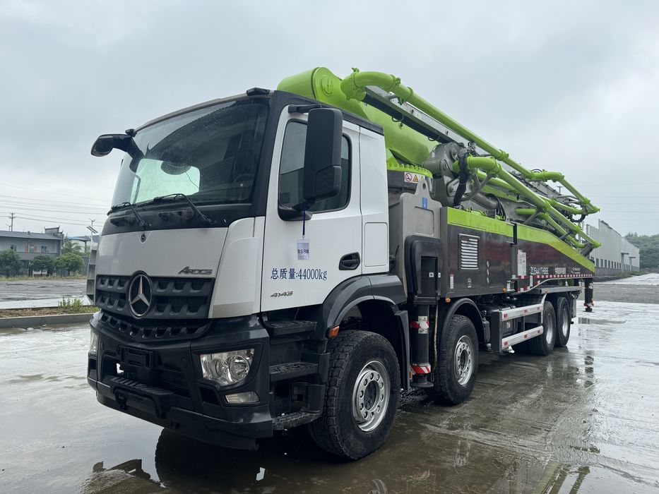 Автобетононасос -63