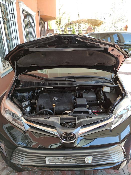 Срочно сотилади Tayota sienna