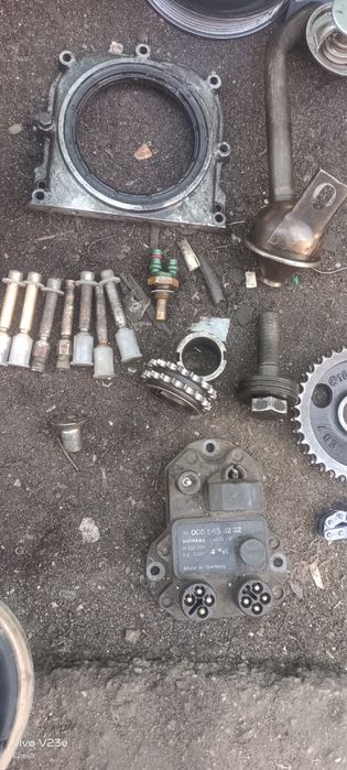Продам запчасти м 102