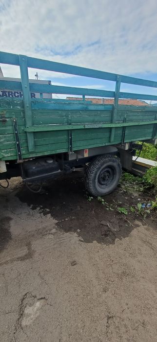 Продава се УАЗ 452 Д със Регистрация и всичко платено.