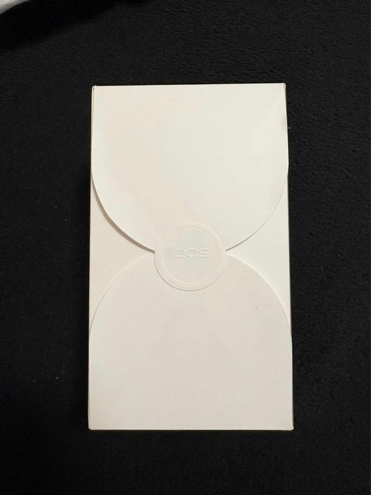 Vand diferite aparate IQOS ILUMA