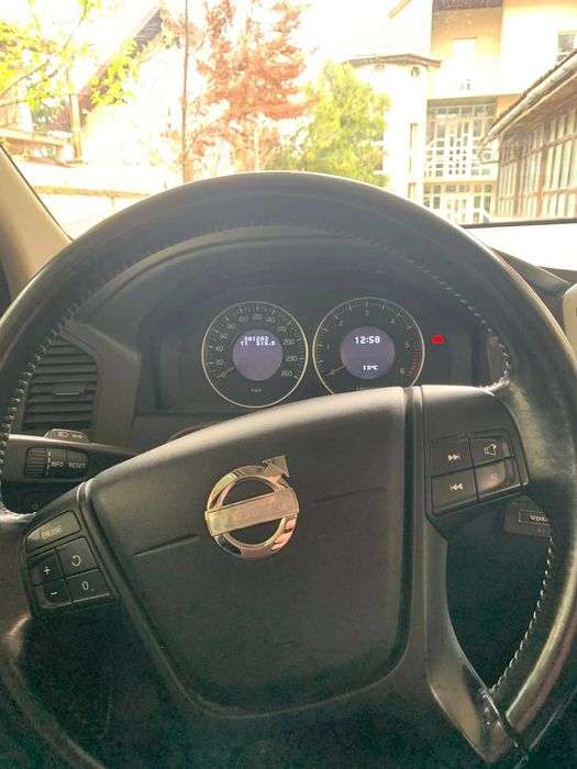 volvo xc 60 din 2011