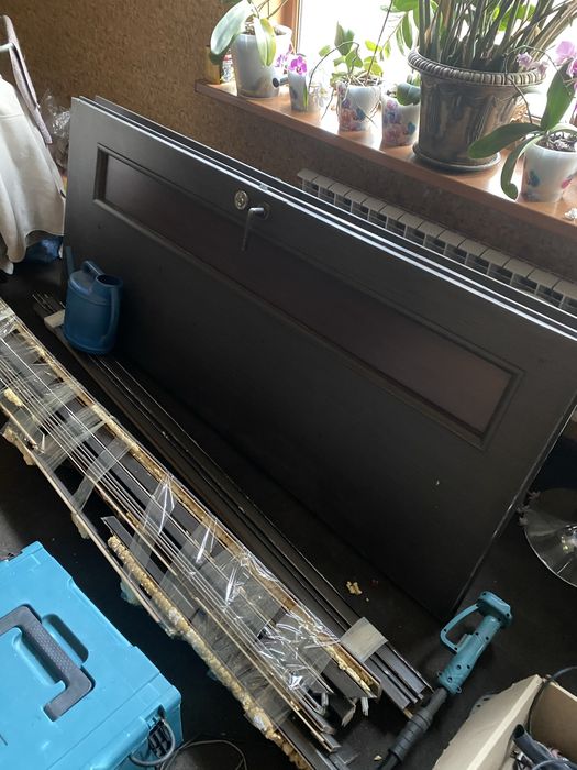 Двери с коробками б/у