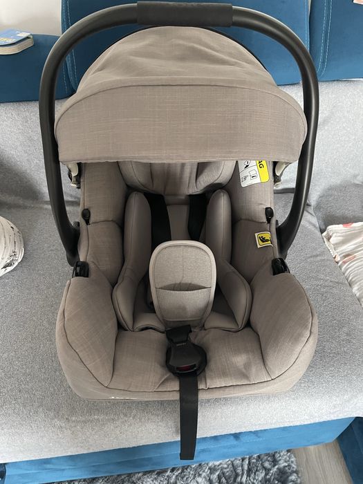 Vând scoică auto Joie  Modelul I-Gemm 3 pentru nou-născut