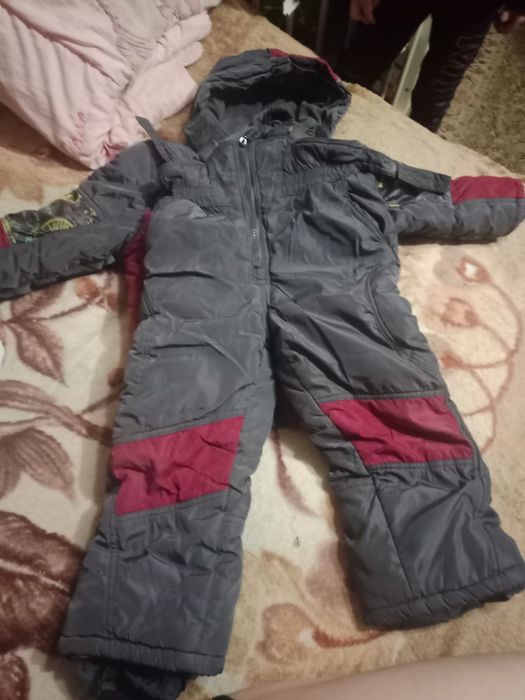 Продам теплые комбинезоны