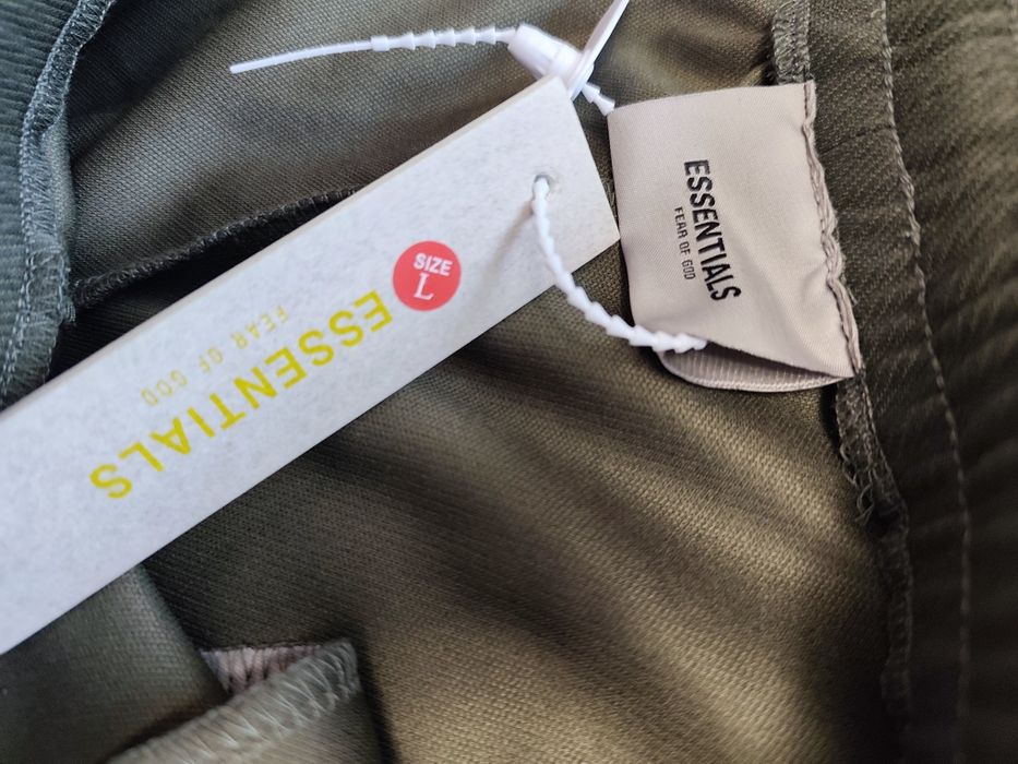 Pantaloni trening Essentials mărimea L