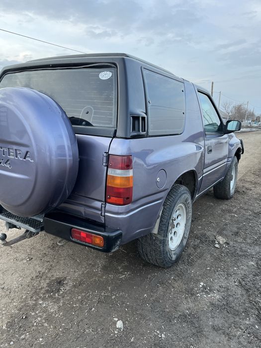 Продам машину Опель Фронтера