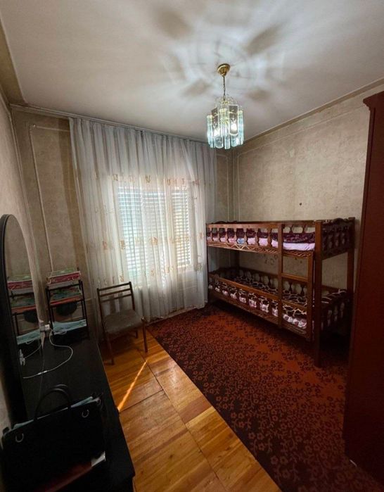 Продается квартира Юнусабад 10кв 4/5/5