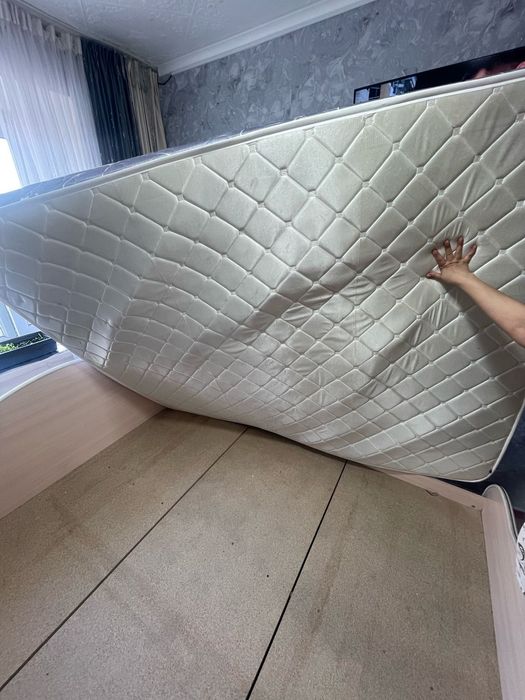 Привет всем продам кровать