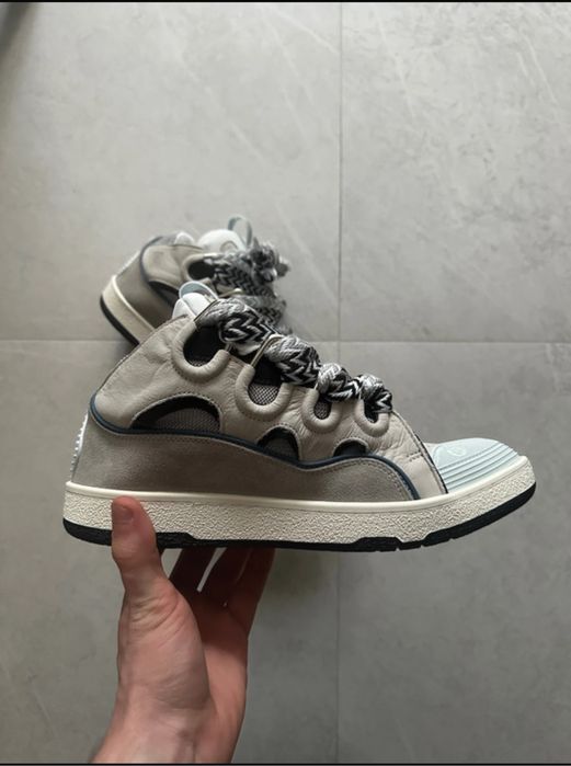 Lanvin Curb