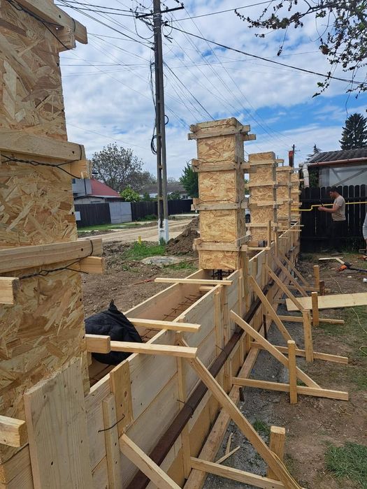 Executam garduri la cerință dumneavoastră