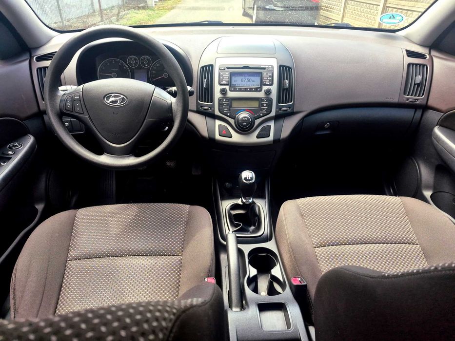 Hyundai i30 1.4 MPI Benzină 109 CP – Euro 5 – 2011