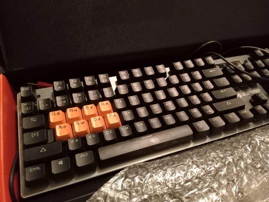 Клавиатура игровая