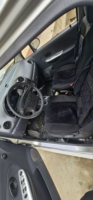 Matiz Best 2011 yil lukis kandotsaner