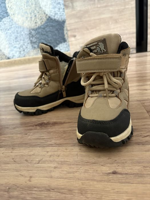 Продам зимние детские сапоги