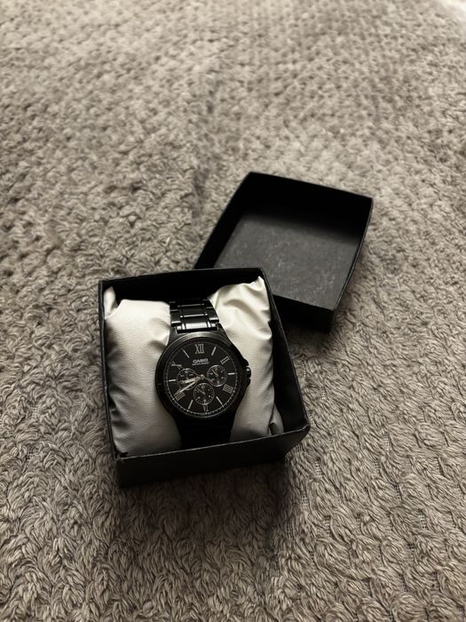 Продаю Часы CASIO