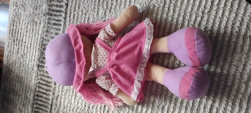 Păpușă material, culoare roz, 30 lei