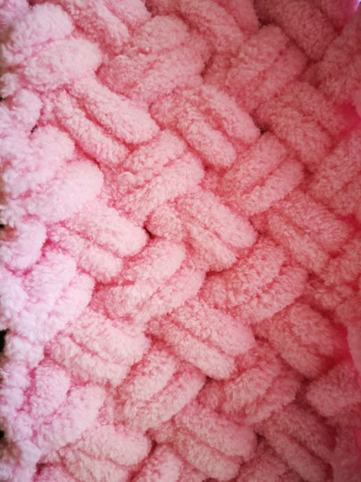 Бебешко ръчно плетено одеало