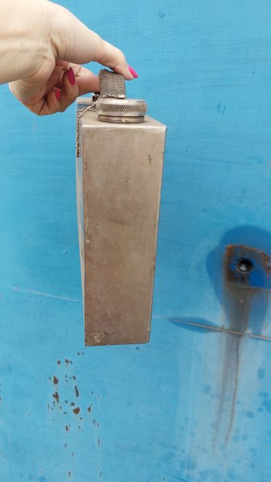 Емкость для жидких веществ