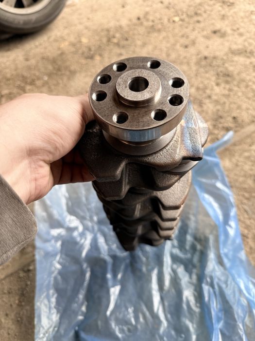 Коленвал Вал коленчетый