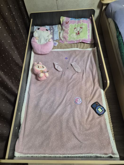 Продам детскую кроватку