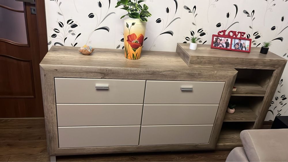 Vand canapea + mobila living