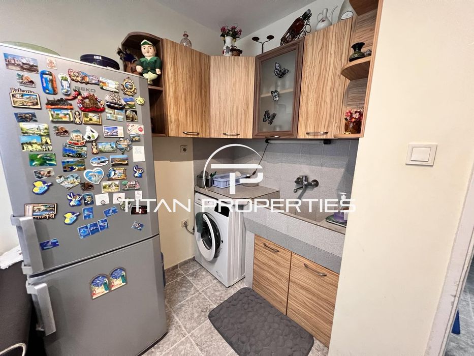 Дава се под наем Двустаен апартамент в Бургас, Възраждане - 55 кв.м за 408 € - Снимка #1