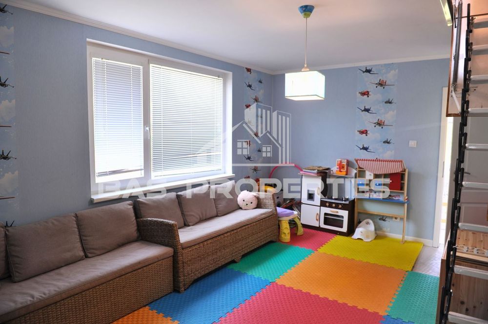 Къща в София-Банкя площ 160