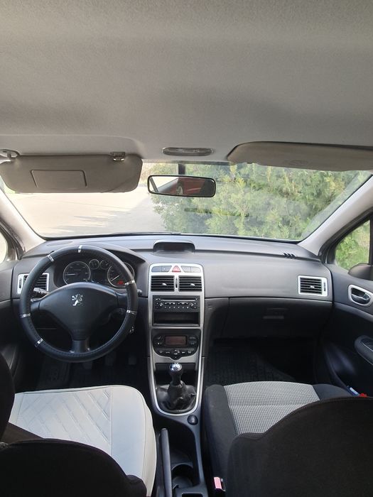 Peugeot 307 Hatchback 1.4 hdi-131.719 Km-Utilizator unic de la momentul achiziției