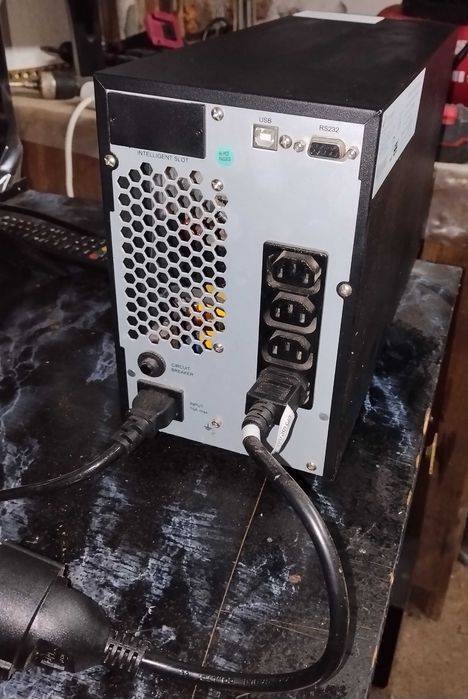 UPS FSP Forton Champ 2K 2000VA / 1800W Аварийно захранване