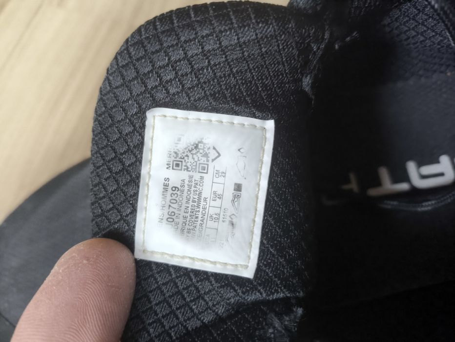 Перфектните спортно обувки Merrell Moab Speed