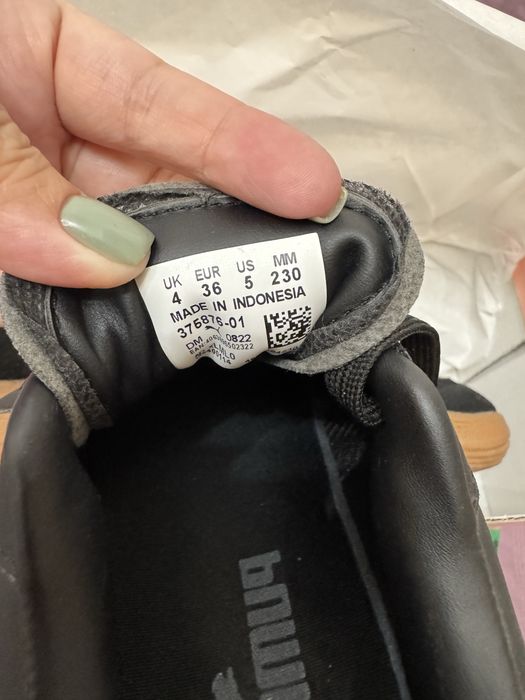 Продам черные кроссовки Puma