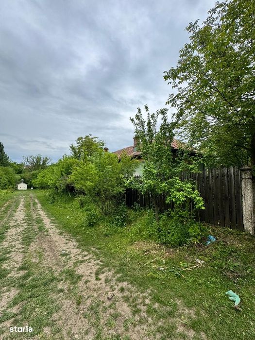 casa cu baie proprie si teren 2060mp in Perisor, zona de poveste!
