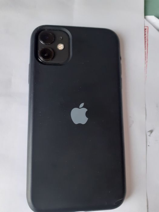 Продам Айфон 11 хорошие состояние