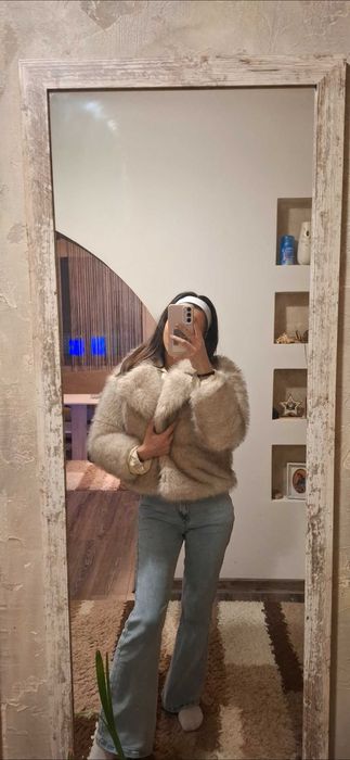 Елегантно дамско палто