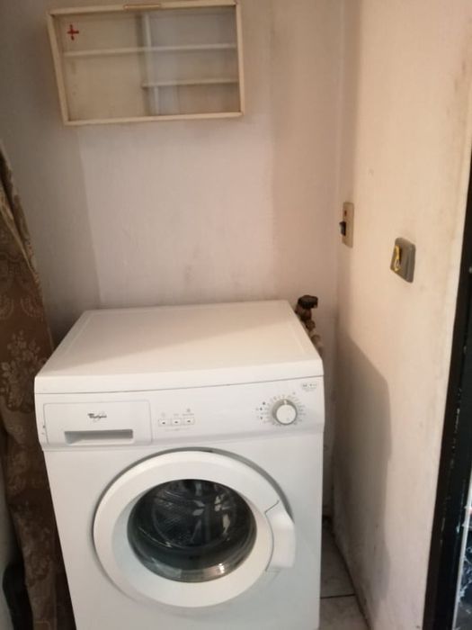 Дава се под наем Тристаен апартамент в Ямбол, Златен рог - 86 кв.м за 306 € - Снимка #4