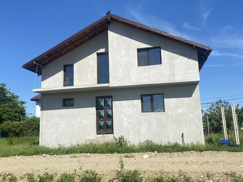 Casa de vanzare lazuri