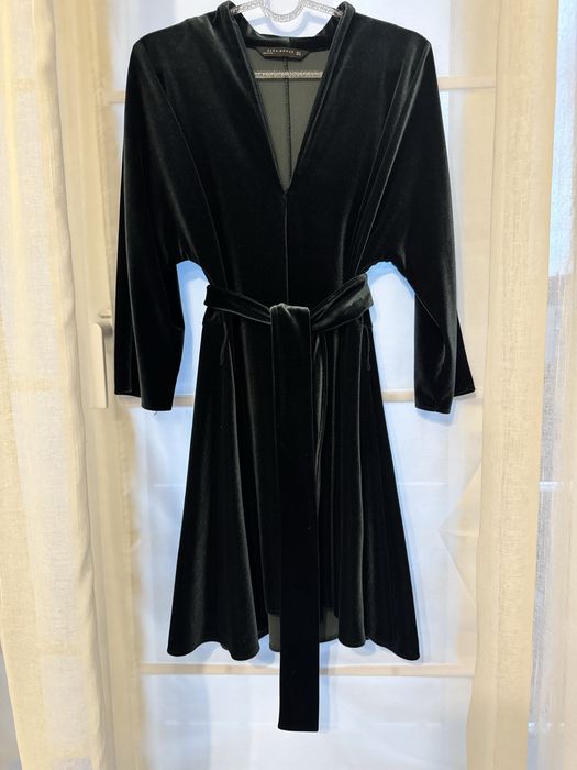 Маслено зелена рокля ZARA