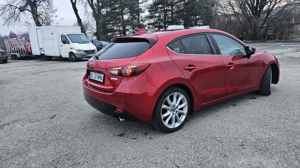 Vând mazda 3 2.2 diesel