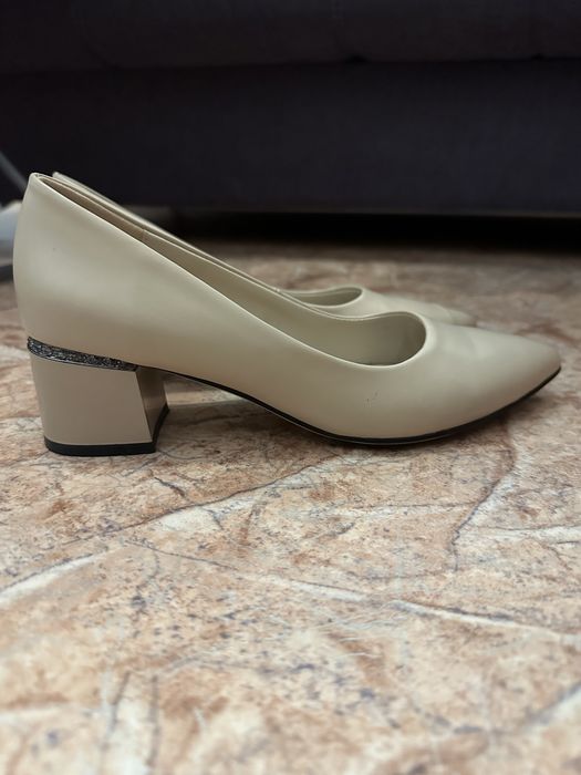 Продам кожанные балетки