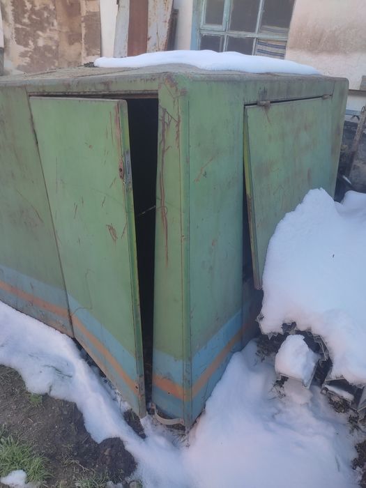 Продам бункер/будка на прицеп