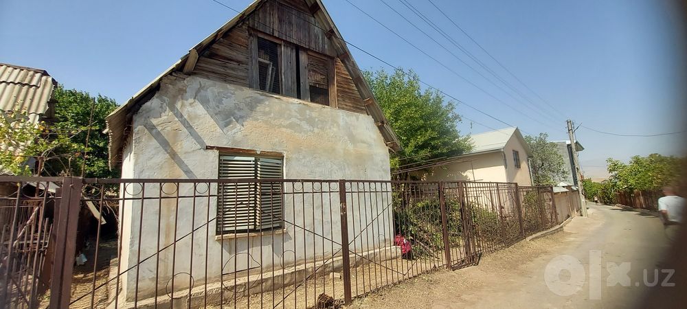 Продаётся участок   в Чирчике в шикарном месте
