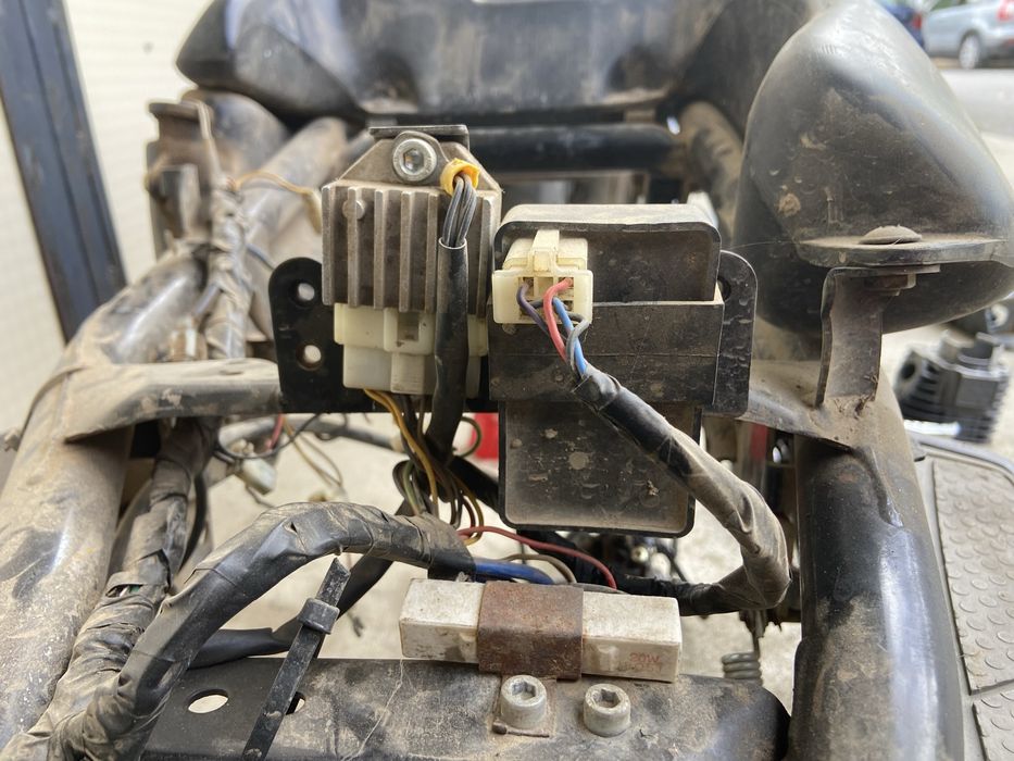 Malaguti f12 100cc 2t цял или на части